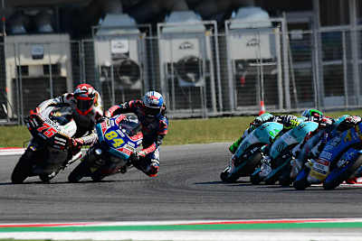 Jakub Kornfeil hatte in Misano mehrmals großes Glück