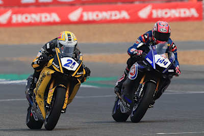 Kurz vor dem Zielstrich: Krummenacher (li.) gegen Mahias