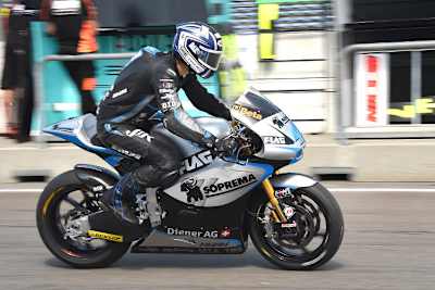 Randy Krummenacher auf der Kalex des JiR-Teams