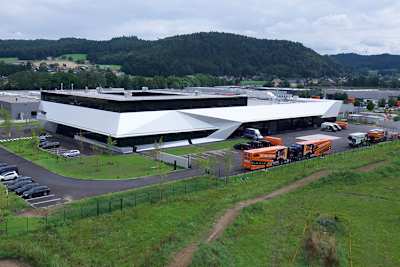 Der 18.000 Quadratmeter große Motorsport-Komplex in Munderfing