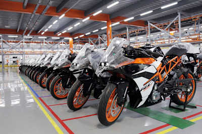 Im neuen Werk werden die vier wichtigsten KTM-Street-Modelle produziert