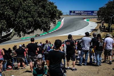 Die Zuschauer können es sich in Laguna Seca bequem machen