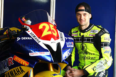 Ein Finne auf einer niederländischen Yamaha