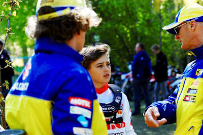 Liam Everts (Mitte) mit Vater Stefan (re.)