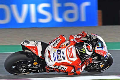 Jorge Lorenzo auf der Ducati Desmosedici