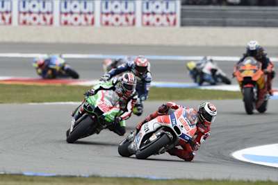 Im Rennen: Lorenzo (99) in ungewohnter Gesellschaft vor Lowes (22), Baz und Pol Espargaró