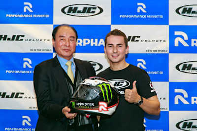 HJC-Gründer Wan Kee Hong mit Jorge Lorenzo