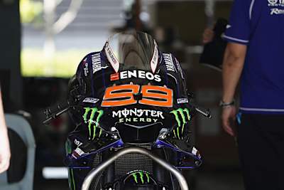 Die Yamaha mit der #99 steht bereit in Sepang