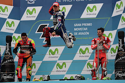 2014 gewann Jorge Lorenzo im Regen von Aragón vor Aleix Espargaró und Cal Crutchlow