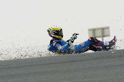 Tom Lüthi: Sturz im FP1