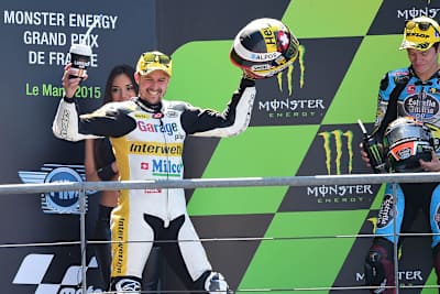 Sieger Tom Lüthi, rechts Tito Rabat