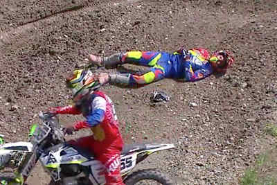 Alessandro Lupino lag nach seinem Crash in Orlyonok regungslos auf der Strecke