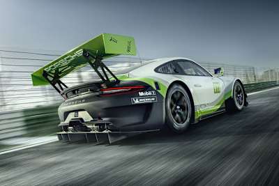 Mächtiger Heckflügel am neuen Porsche 911 GT3 R