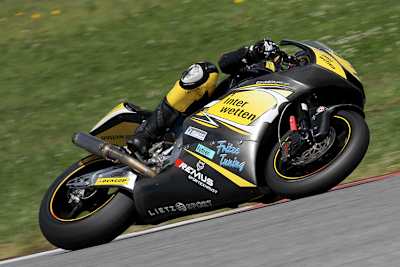 Marco Nekvasil auf der Suter MMX2 in Brünn