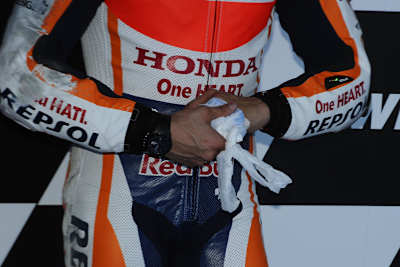 Der verletzte Finger von Marc Márquez