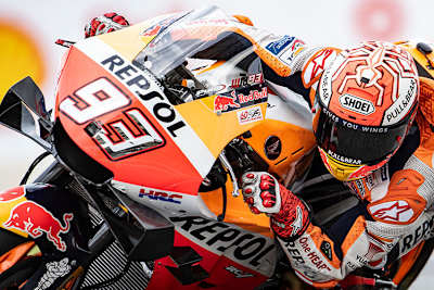 Marc Márquez in Sepang mit dem kurzen Hinterradbremshebel links am Lenker