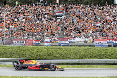 Max Verstappen gab auf dem Circuit de Spa-Francorchamps im RB8 Gas