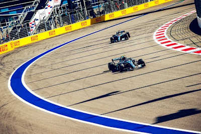 Bottas vor Hamilton, dann drehte Mercedes die Reihenfolge um
