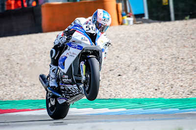 Ilya Mikhalchik übernahme das Meistermotorrad