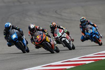 Formationsflug in der letzten Runde: Fenati (5), Miller (8), Vazquez (7), Alex Márquez (12)