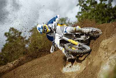Wer bis April einen Crosser von Husqvarna kauft, bekommt ein Gratis-Training