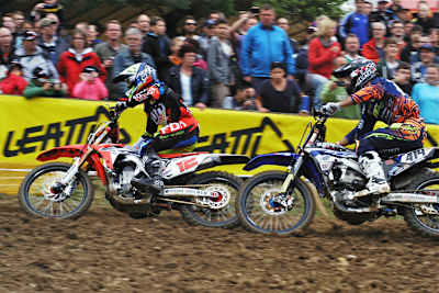 Max Nagl (12) im Kampf mit David Philippaerts
