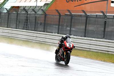 Max Neukirchner fährt dem Sieg entgegen