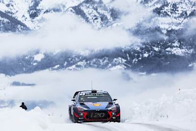 Thierry Neuville bei der Rallye Monte Carlo auf P5
