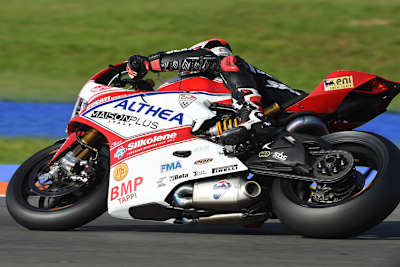 Nico Terol fuhr erstmals ein Superbike