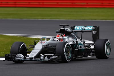 Esteban Ocon im Mercedes