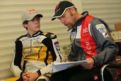 Philipp Öttl mit Crew-Chief Stefan Kirsch