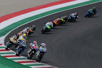 Im Rennen: Peter Öttl (65) führte zwei Runden vor Schluss