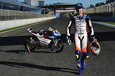 Philipp Öttl mit seiner Werks-KTM im neuen Design