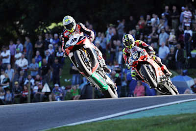 Jason O’Halloran vor Shane Byrne