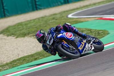 Alex Lowes hat mit der Yamaha R1 Probleme am Kurvenein- und ausgang 