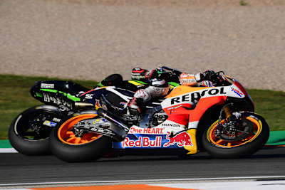 Dani Pedrosa gegen Johann Zarco