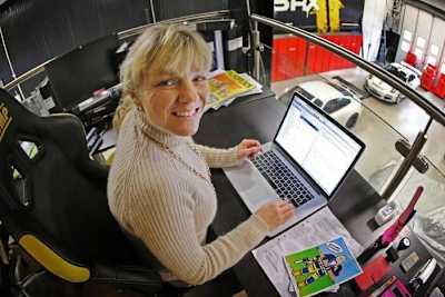 Teamchefin Pernilla Solberg bei der Arbeit