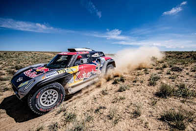 Das Ehepaar Peterhansel 2019 in Kasastan