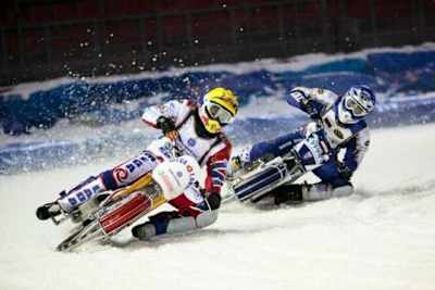Daniil Ivanov hatte es auf seiner Heimbahn schwer gegen Dmtri Koltakov