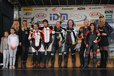Sidecar-Podium Hockenheim: (v.l.) Nussbaum/Hirschi, Smits/Verbrugge, Roscher/Burkard