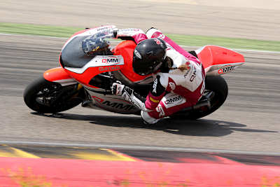 Aragón: Nina Prinz auf der Speed Up des QMMF-Teams