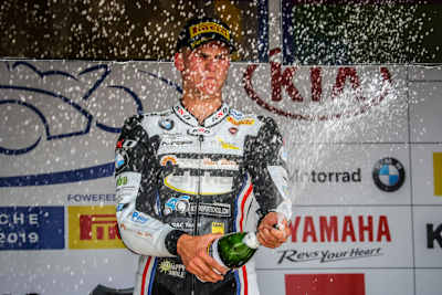 Sektdusche mit Puffe