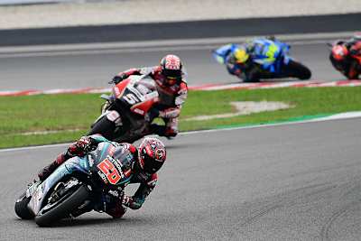 Fabio Quartararo vor Johann Zarco