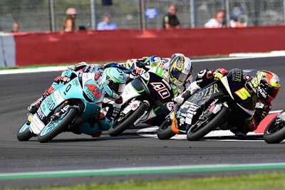 Ramirez (42) neben Binder und Masia (5)