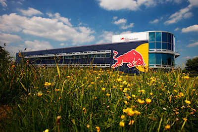 Bei Red Bull Racing werden Beatmungsgeräte produziert