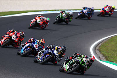 Ein Gruppenbild zum Abschied von Jonathan Rea