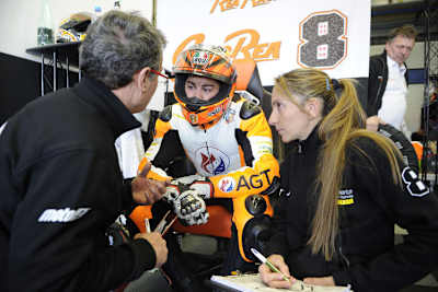 Gino Rea mit seinem Moto2-Team AGT Rea Racing