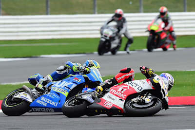 Zwei Runden nach dem Re-Start ging Lokalmatador Scott Redding zu Boden