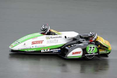 Der Brite Tim Reeves und sein französischer Beifahrer Grégory Cluze 