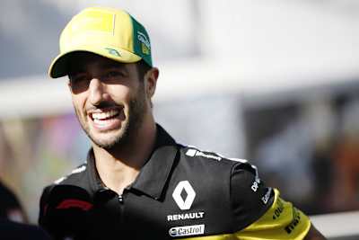 Daniel Ricciardo (im Vordergrund) neben Kevin Magnussen und Stoffel Vandoorne